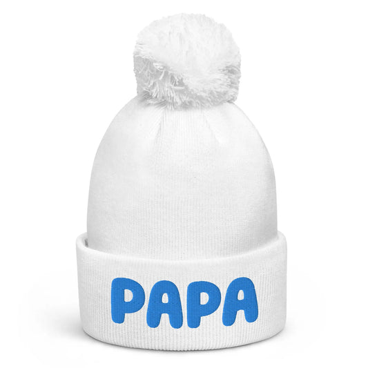 Pompon beanie geborduurd met tekst PAPA de Bedrukwinkel